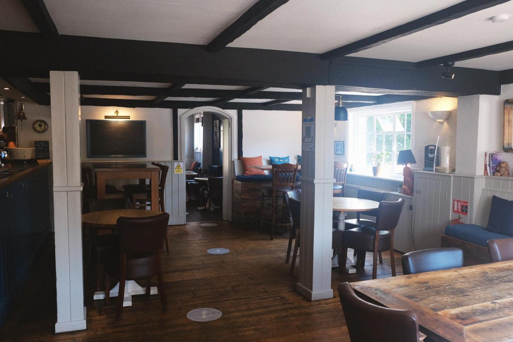 Monkey Brewhouse Hotel ลีมิงตัน ภายนอก รูปภาพ