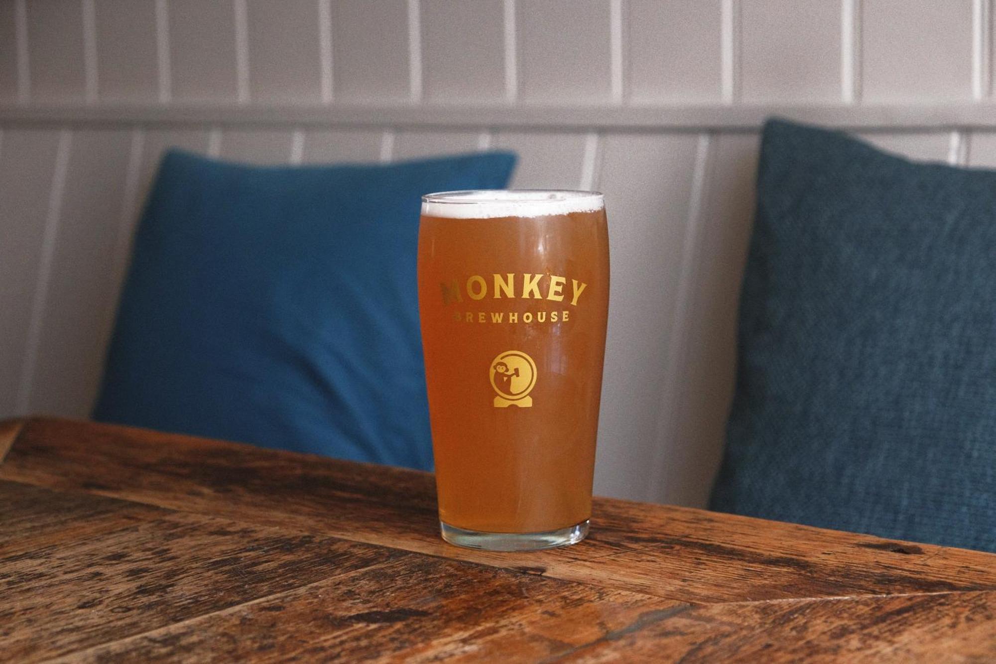 Monkey Brewhouse Hotel ลีมิงตัน ภายนอก รูปภาพ