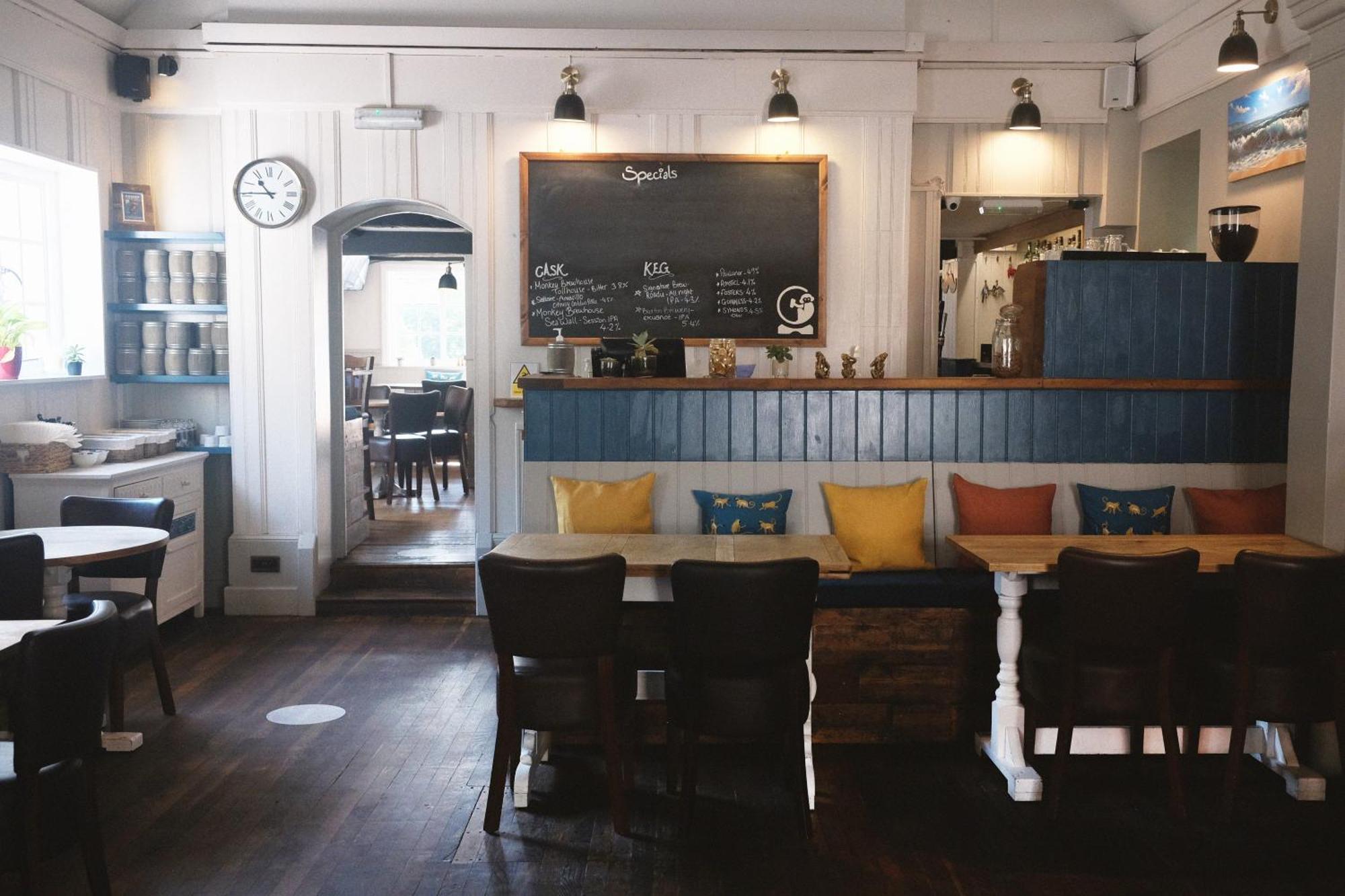 Monkey Brewhouse Hotel ลีมิงตัน ภายนอก รูปภาพ