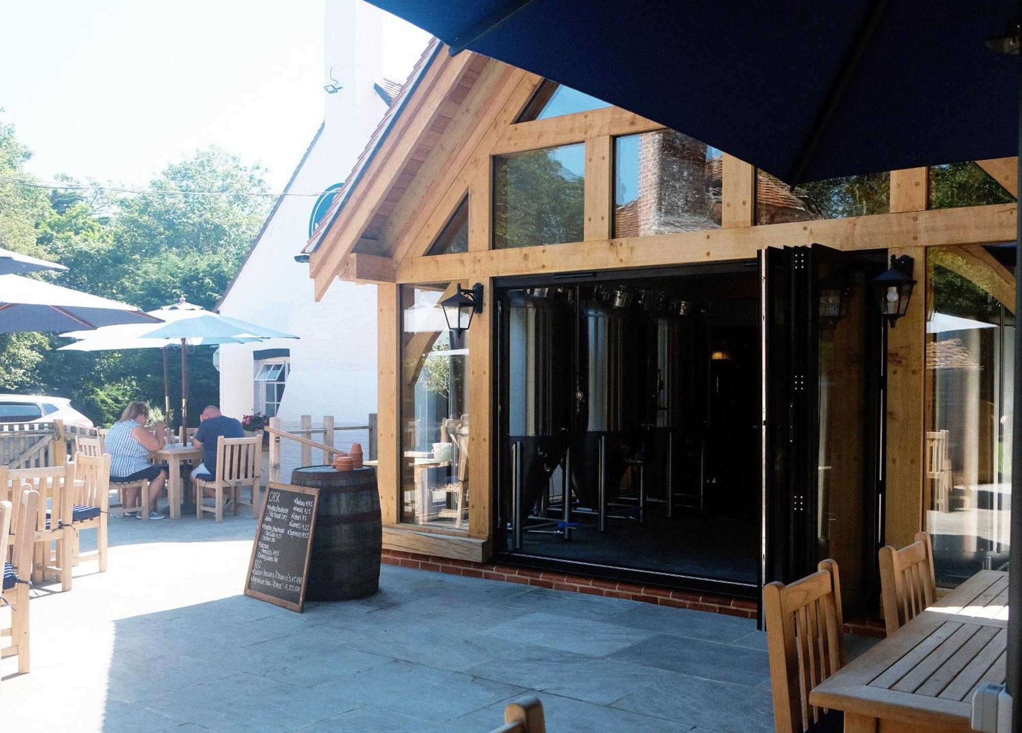 Monkey Brewhouse Hotel ลีมิงตัน ภายนอก รูปภาพ